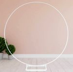 Structure arche de ballon rond en métal couleur blanc